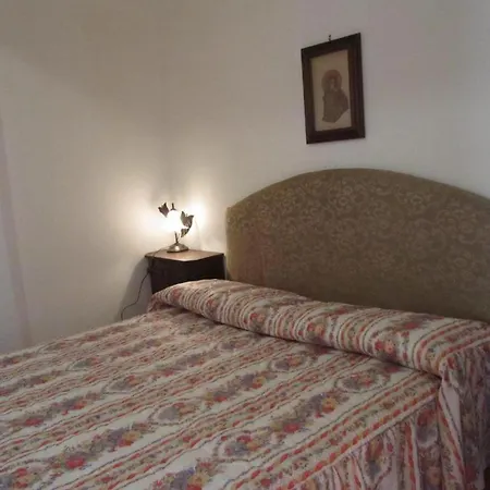 Ghiozzo Dorato Canneto - Holiday Housing Canneto (Lipari)